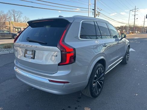 Certified 2025 Volvo XC90 B6 Plus image 5