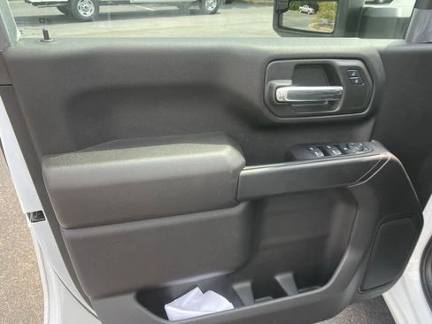 New 2024 GMC Sierra 2500 Pro w/ Convenience Package RWD image 10