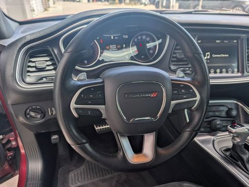 Used 2017 Dodge Challenger R/T Scat Pack w/ Leather Interior Group RWD image 22