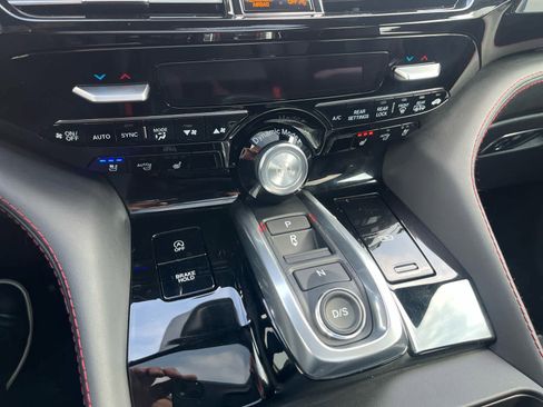 Used 2025 Acura MDX A-Spec image 30