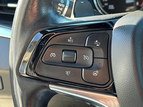 Certified 2023 Buick Enclave Essence w/ Experience Buick Package AWD/4WD image 32