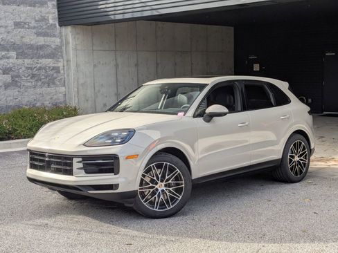 Certified 2026 Porsche Cayenne AWD/4WD image 1