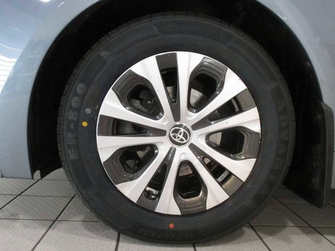 Used 2022 Toyota Corolla LE image 15