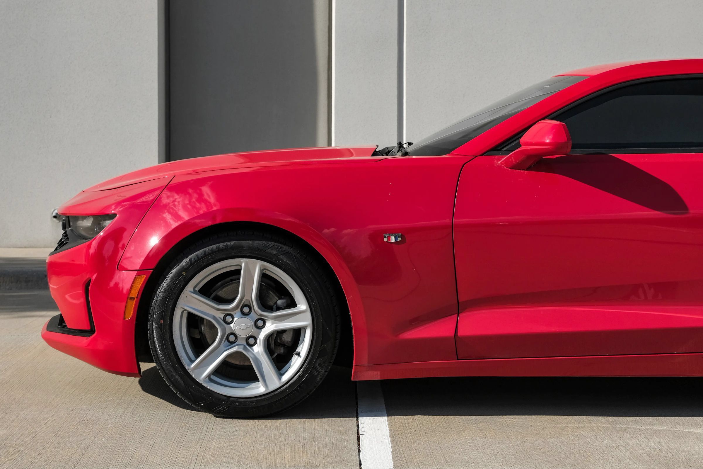 Used 2020 Chevrolet Camaro LT RWD image 11