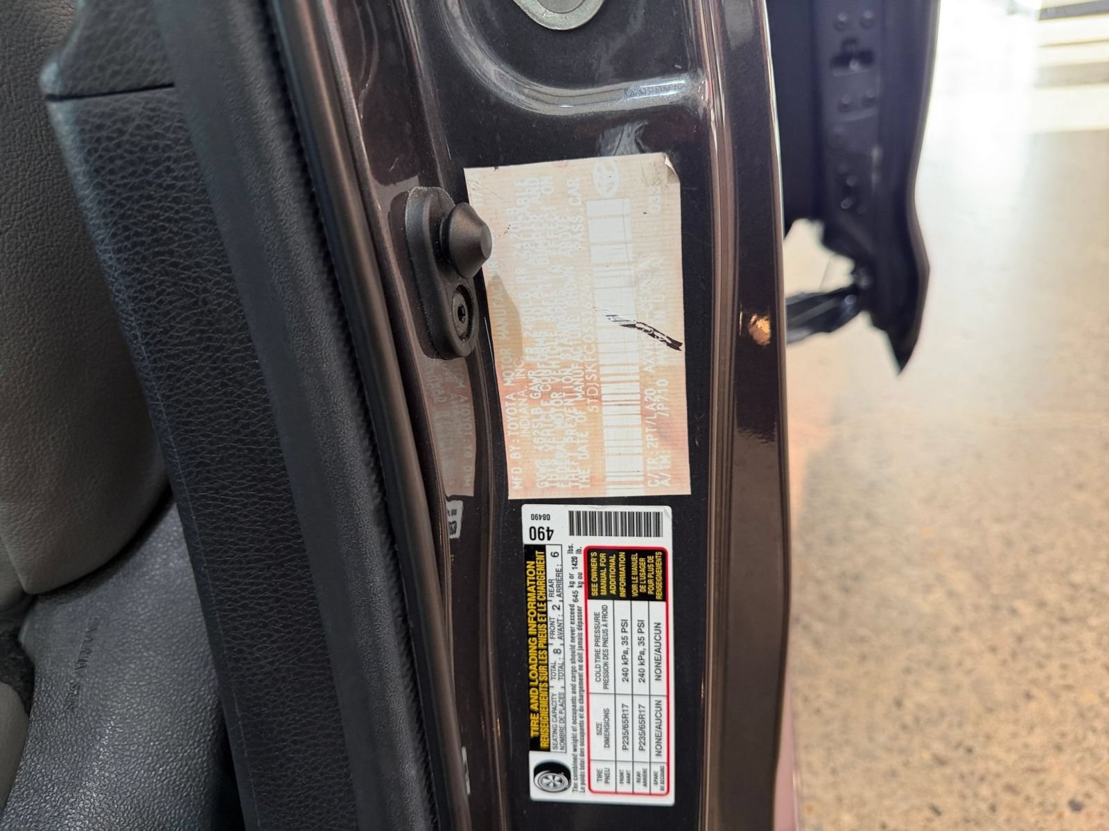 Used 2025 Toyota Sienna XLE FWD image 31