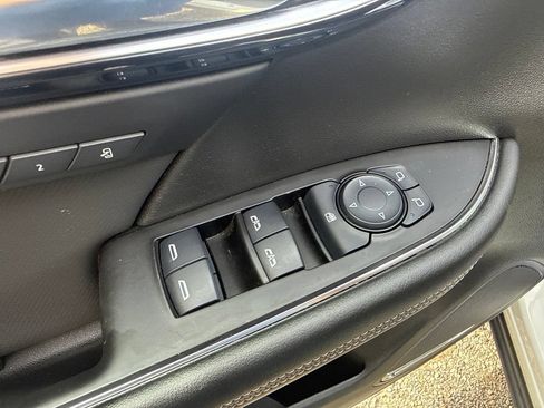 Used 2024 Buick Envision Preferred AWD/4WD image 8