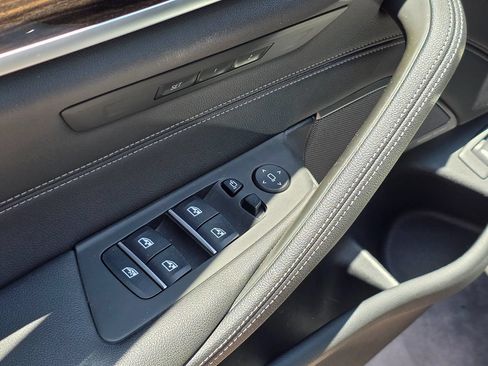 Used 2023 BMW 530e w/ Premium Package RWD image 28