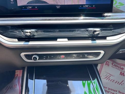 Used 2023 BMW X7 xDrive40i w/ M Sport Package AWD/4WD image 16