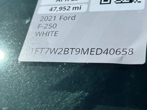 Used 2021 Ford F250 Lariat w/ Lariat Value Package AWD/4WD image 23