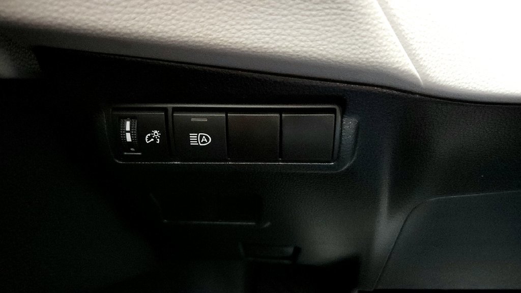 Certified 2024 Toyota Corolla Cross L AWD/4WD image 32