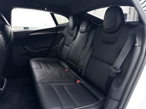 Used 2021 Tesla Model S Plaid image 33