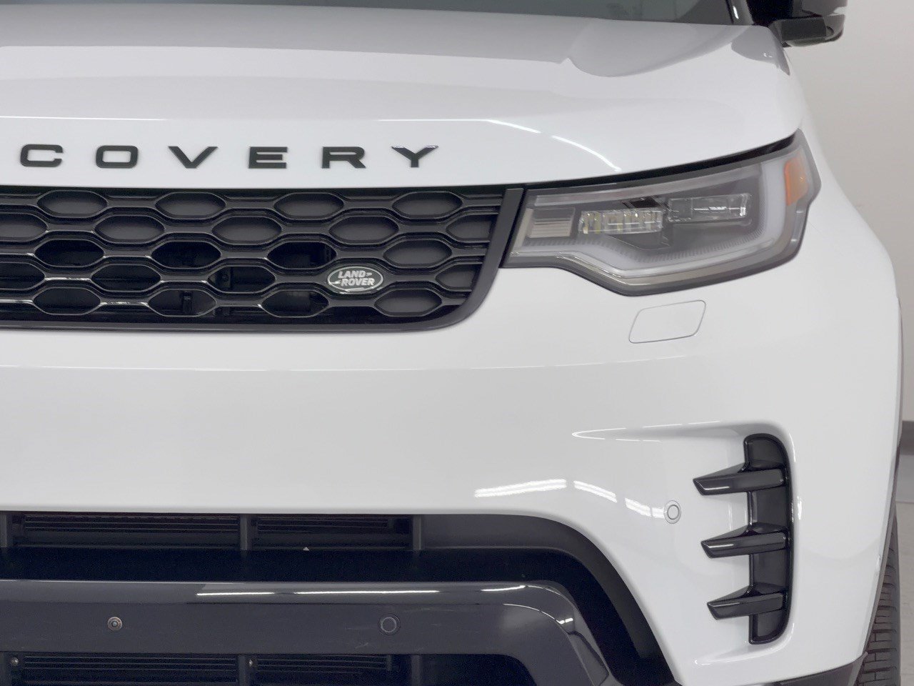 New 2026 Land Rover Discovery Dynamic SE AWD/4WD image 12