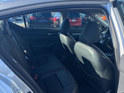 Used 2024 Nissan Altima 2.5 SR image 16