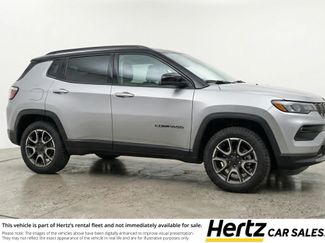 Used 2025 Jeep Compass Trailhawk AWD/4WD video 1
