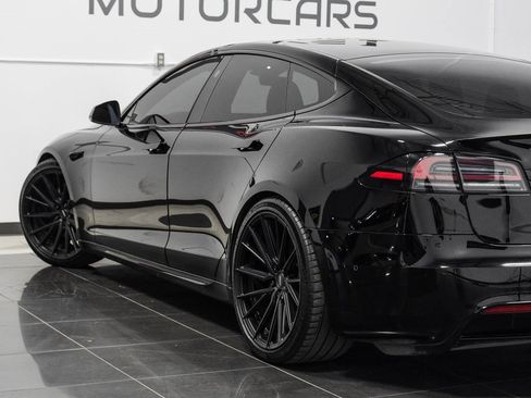 Used 2022 Tesla Model S Plaid image 15