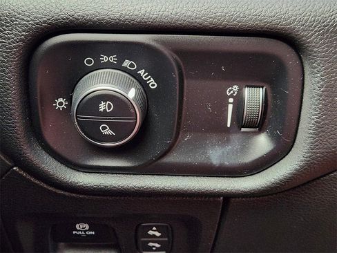 Used 2022 RAM 1500 Big Horn w/ Trailer Tow Group image 24