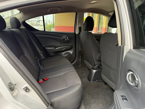 Used 2015 Nissan Versa SV FWD image 27
