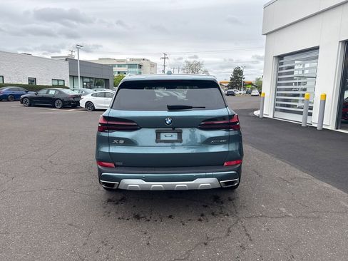 Certified 2024 BMW X5 xDrive40i w/ Premium Package AWD/4WD image 4