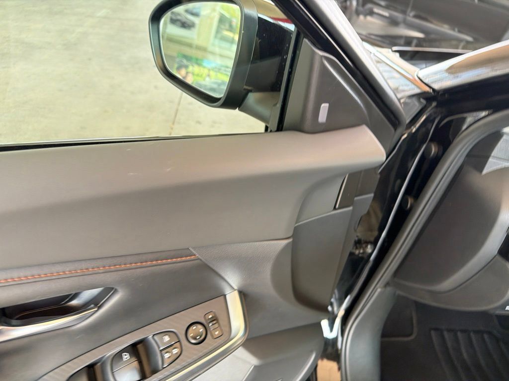 Used 2022 Nissan Sentra SR w/ SR Premium Package FWD image 24