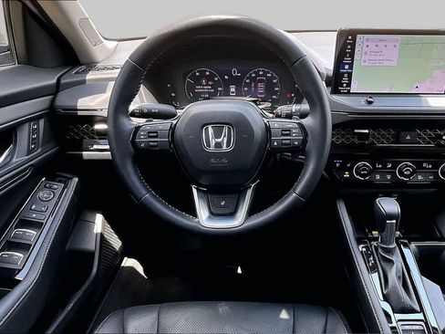 Used 2025 Honda Accord Touring image 6