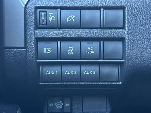 Certified 2025 Toyota Tacoma TRD Sport w/ TRD Sport Upgrade Package image 30