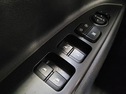 Used 2023 Kia Rio S FWD image 27