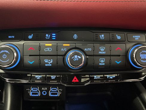 Used 2022 Dodge Durango R/T w/ Trailer Tow Group IV AWD/4WD image 18