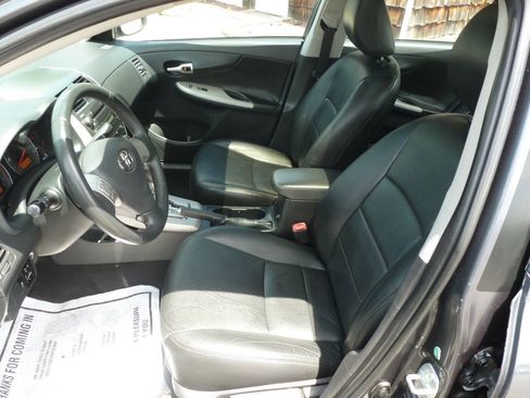 Used 2010 Toyota Corolla S FWD image 12
