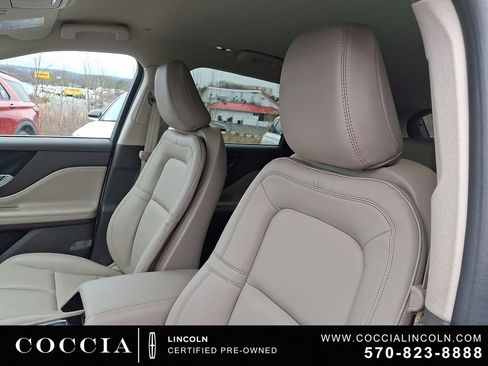 Certified 2023 Lincoln Corsair AWD image 14