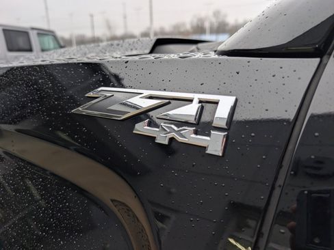 Used 2018 GMC Sierra 1500 SLE w/ SLE Value Package image 38