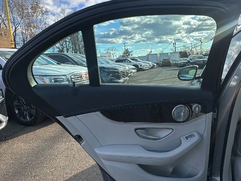 Used 2015 Mercedes-Benz C 300 4MATIC Sedan image 11