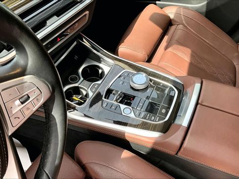 Used 2024 BMW X7 xDrive40i w/ Executive Package AWD/4WD image 17