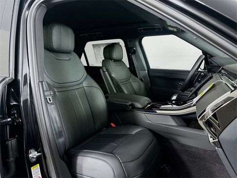 New 2025 Land Rover Range Rover Sport Dynamic SE image 26