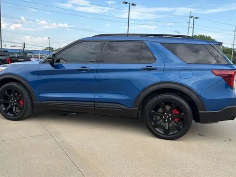 Used 2020 Ford Explorer ST w/ ST Street Pack AWD/4WD image 9