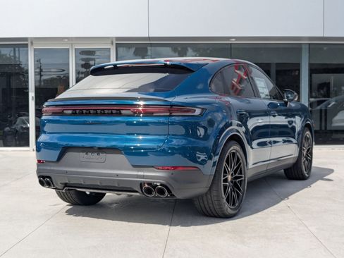 New 2026 Porsche Cayenne Coupe image 9