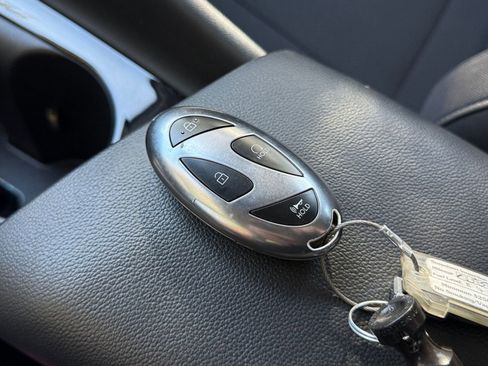 Used 2025 Hyundai Elantra SEL image 22