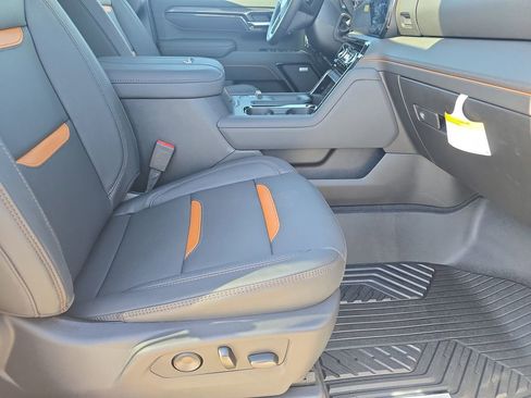New 2026 GMC Sierra 2500 AT4 image 10