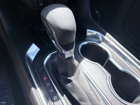 Used 2023 Chevrolet Traverse LT FWD image 21