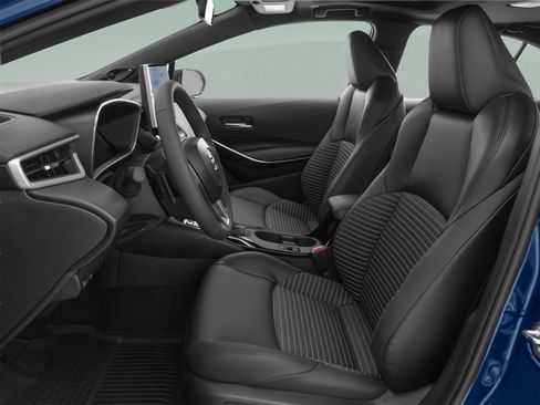 Used 2026 Toyota Corolla LE FWD image 15