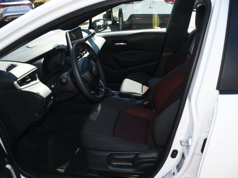 Certified 2026 Toyota Corolla SE w/ SE Package FWD image 7