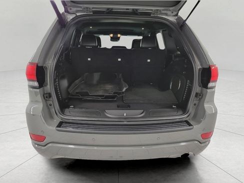 Used 2022 Jeep Grand Cherokee Laredo X image 15