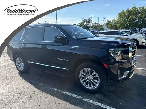 Used 2023 GMC Yukon SLT w/ SLT Premium Package AWD/4WD image 1