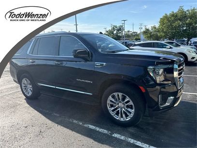 Used 2023 GMC Yukon SLT w/ SLT Premium Package