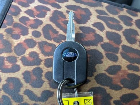 Used 2013 Ford Explorer XLT FWD image 37