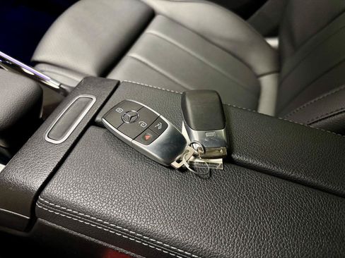 Used 2021 Mercedes-Benz GLA 250 4MATIC image 36