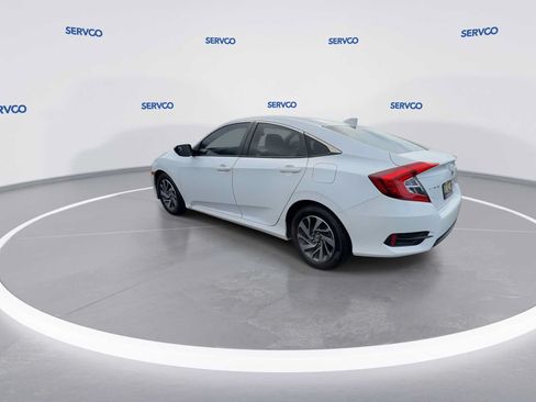 Used 2018 Honda Civic EX image 4