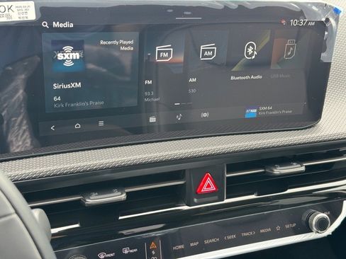 New 2025 Kia EV6 Wind image 18