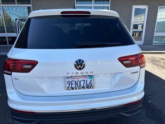 Used 2023 Volkswagen Tiguan SE AWD/4WD image 4