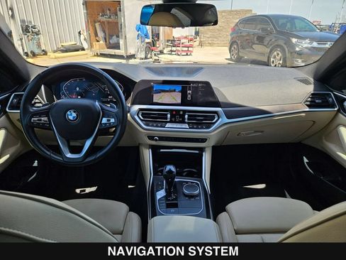 Used 2022 BMW 430i Coupe w/ Convenience Package RWD image 17