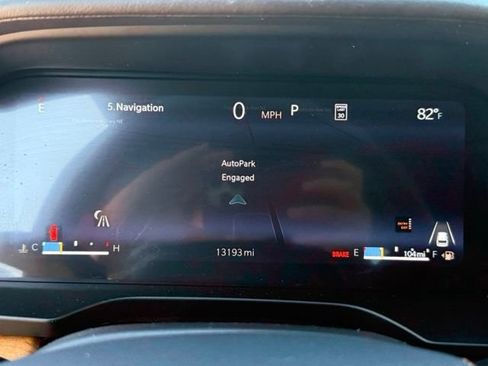 Used 2025 Jeep Grand Cherokee L Summit AWD/4WD image 15